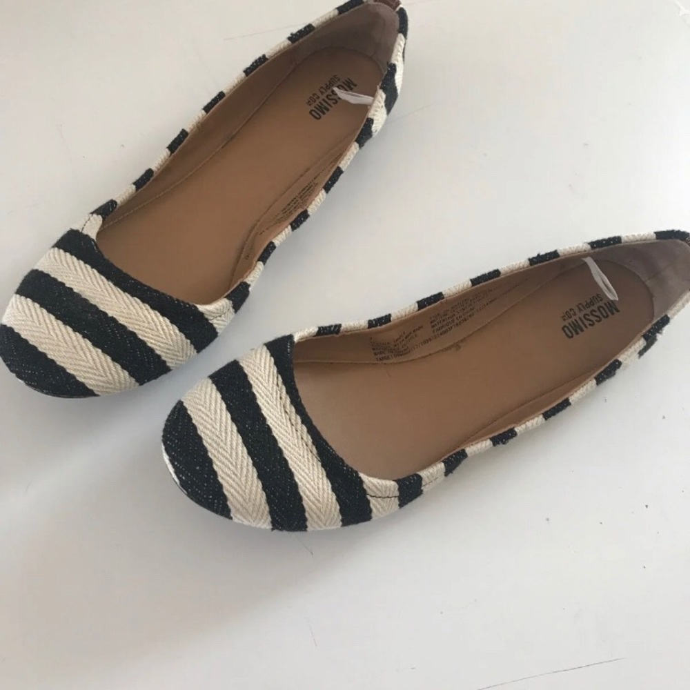 Mossimo Flats